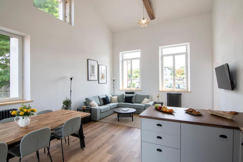 Treize Maison 3 Bed House In Centre Of Saint Severin Εξωτερικό φωτογραφία